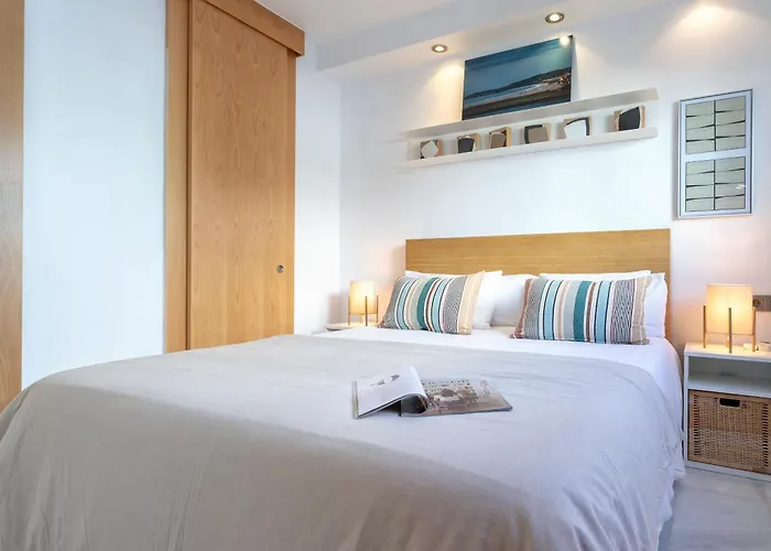 Genteel Guadalvillas *